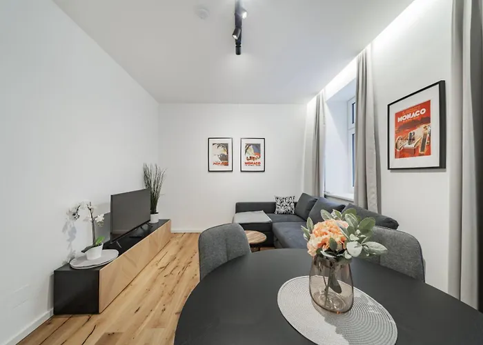 Apartment With Stylish Decor & Welcoming Flair Vienna