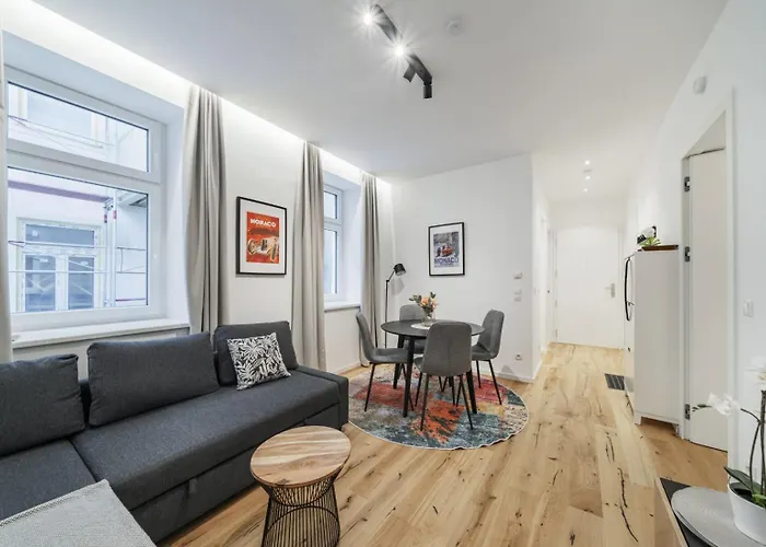 With Stylish Decor & Welcoming Flair Apartment *